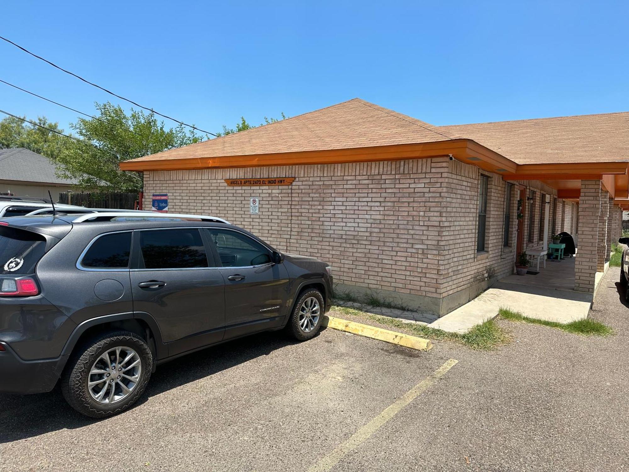 Chic & Cozy 2 Bedroom - 1 Bathroom - Rated Best Eagle Pass Esterno foto
